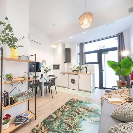 Al5 Seaside Bliss-stylish Loft Steps From Malvarrosa Appartement